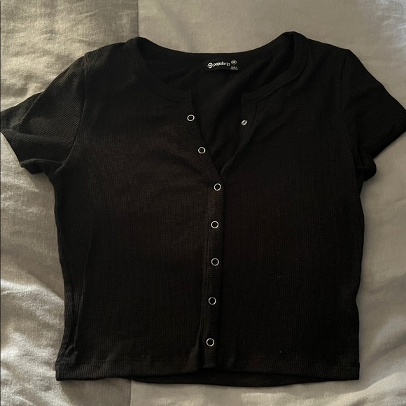 Crop Tops - Picture 11 of 12